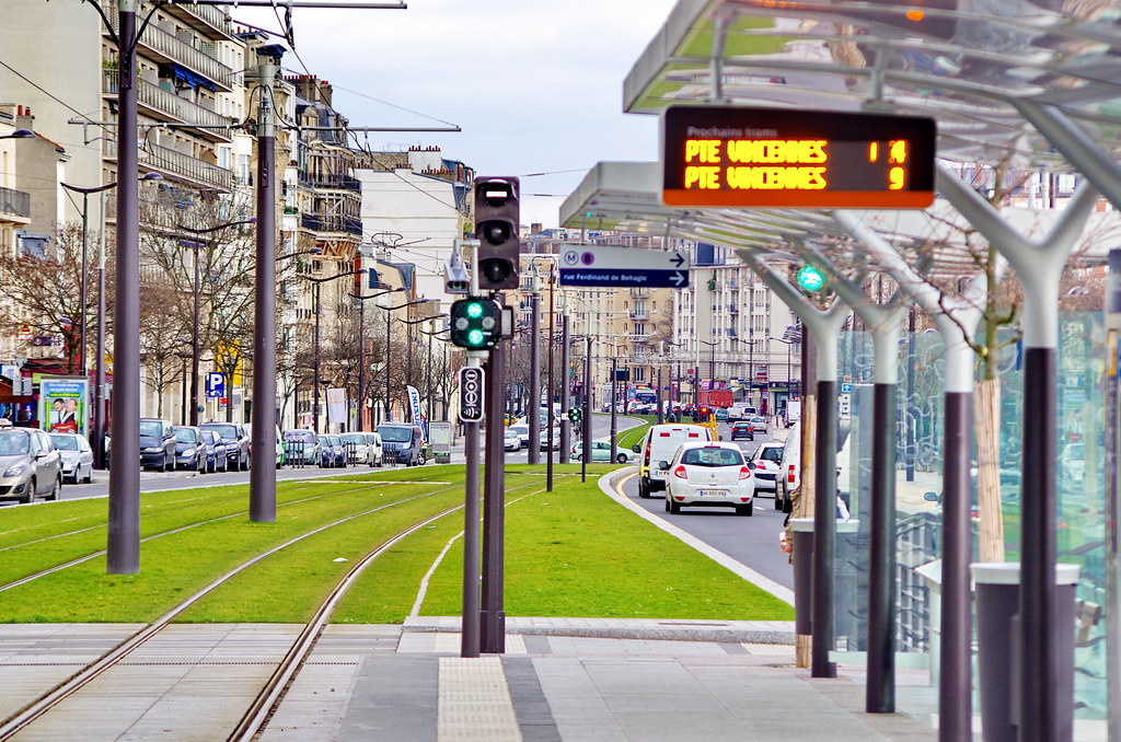 Paris Boulevard Poniatowski 17 | Pascal POGGI | Flickr