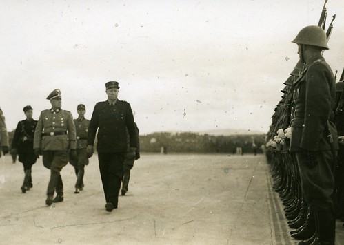 Ministerpresident Quisling ankommer til Fornebo 1942/05/14 (?)