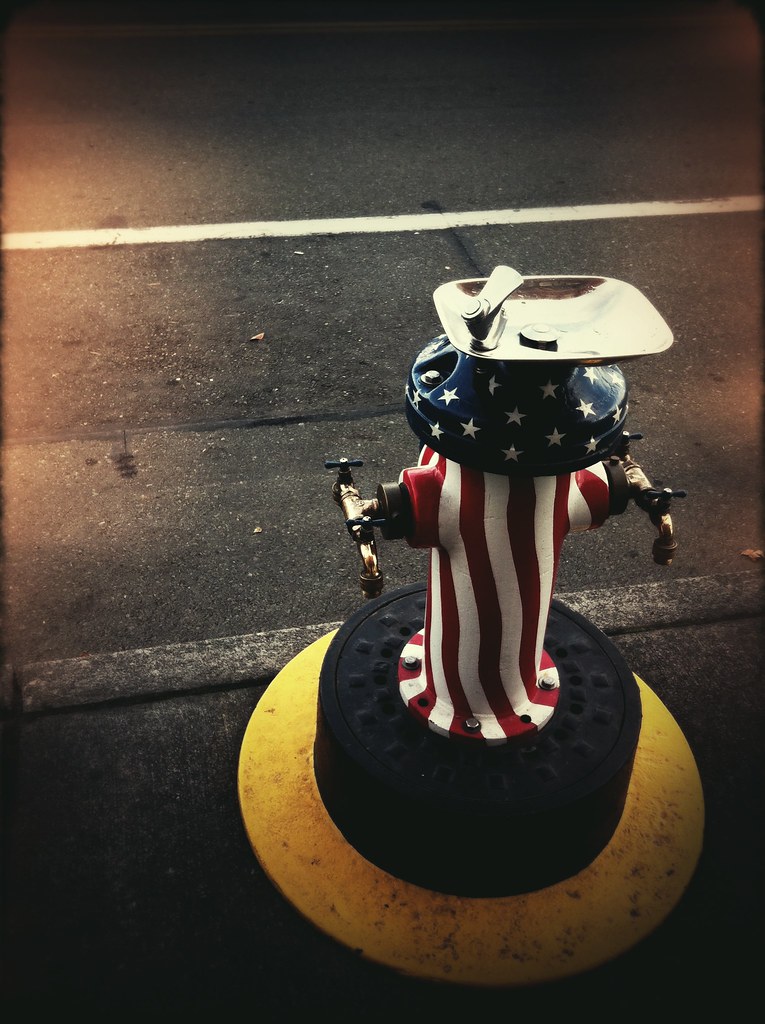 Patriotic Water Fountain | This fountain reminds me of a tim\u2026 | Flickr