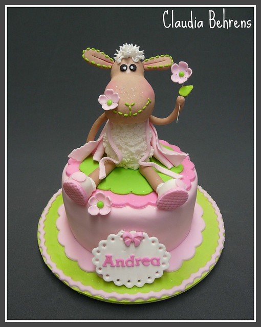 sheep cake andrea - claudia behrens