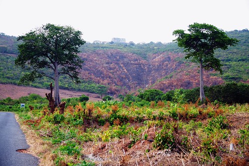 road bend curves drop hills ghana eastern region aburi sheer dodowa paulinuk99999 larteh akwapem