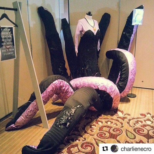 #Repost @charlienecro with @repostapp ・・・ @costumecollege #CostumeCollege #ursula #Disney #villian #cosplay #costume #costumecollege2016 #littlemermaid #display #exhibit #CavalcadeofCostumes | by marcailgaelyn