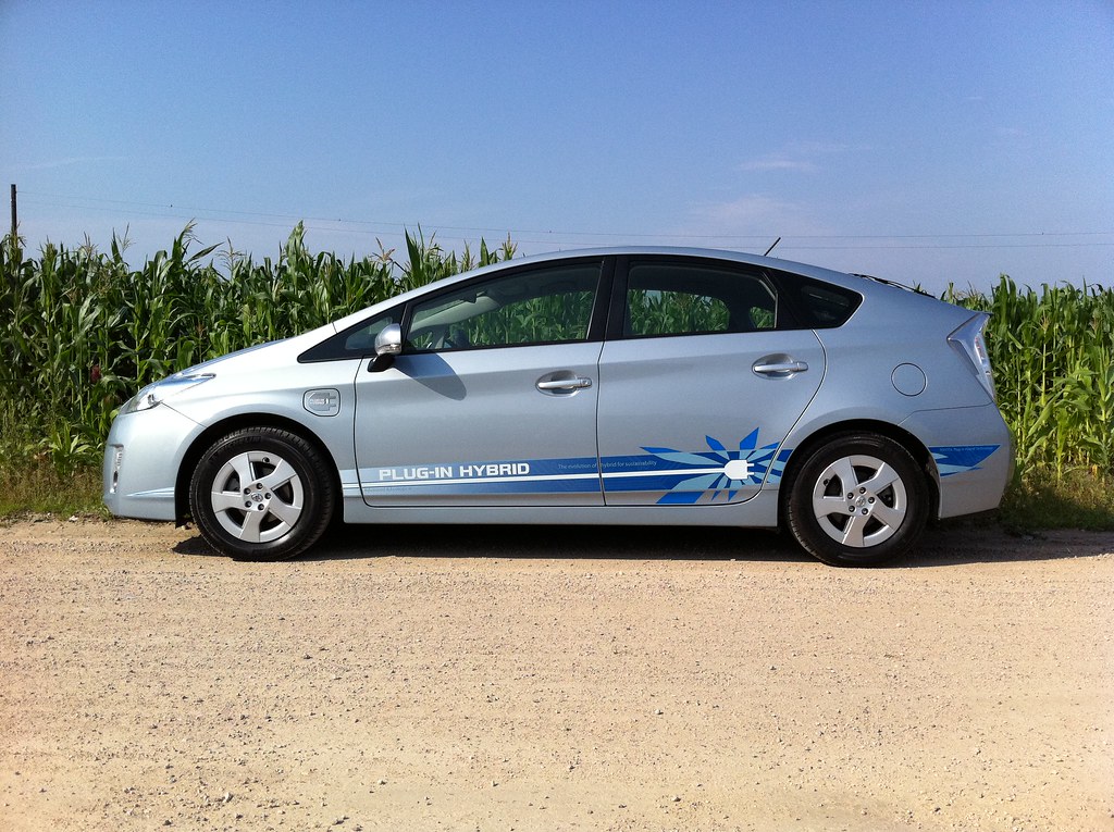 Image of Toyota Prius Plug-in 2010 29