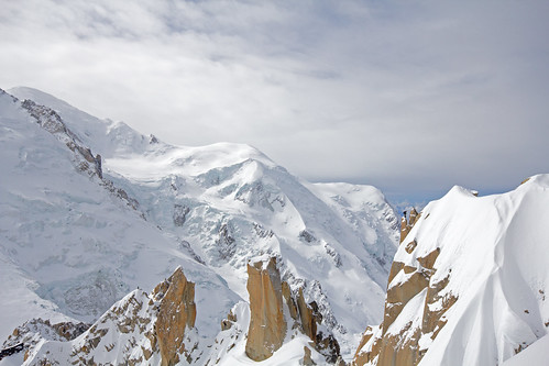 mountains alps alpine chamonix montblanc climbers frenchalps aiguilledumidi valleeblanche sigma1020mm highmountains mountainclimbers alpinelandscape canoneos60d