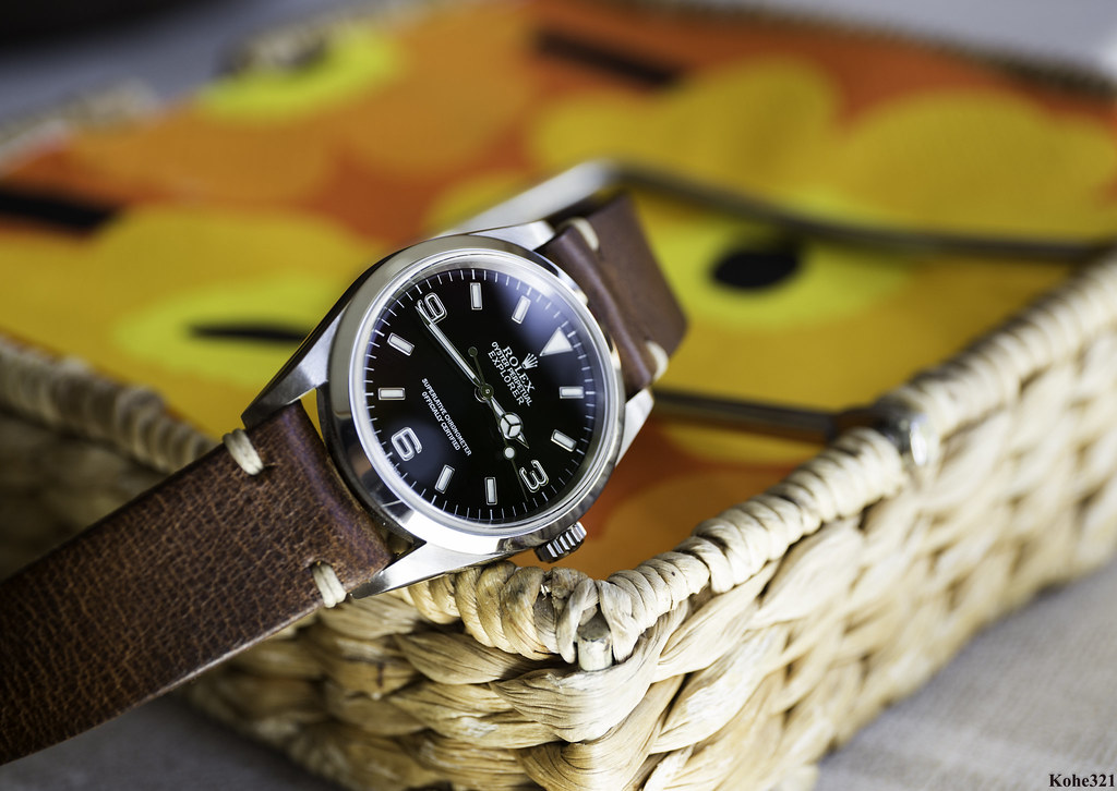 On Hodinkee stained brown leather strap 