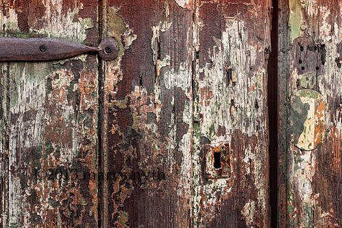 door architecture peeling paint neworleans textures frenchquarter keyhole disrepair thereisbeautyeverywhere wellifinditbeautiful