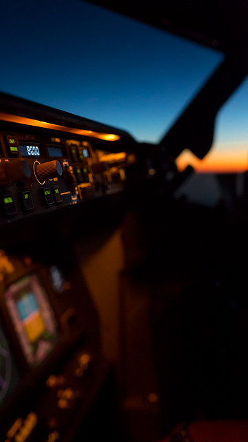 737 cockpit sunset - Phone Wallpaper