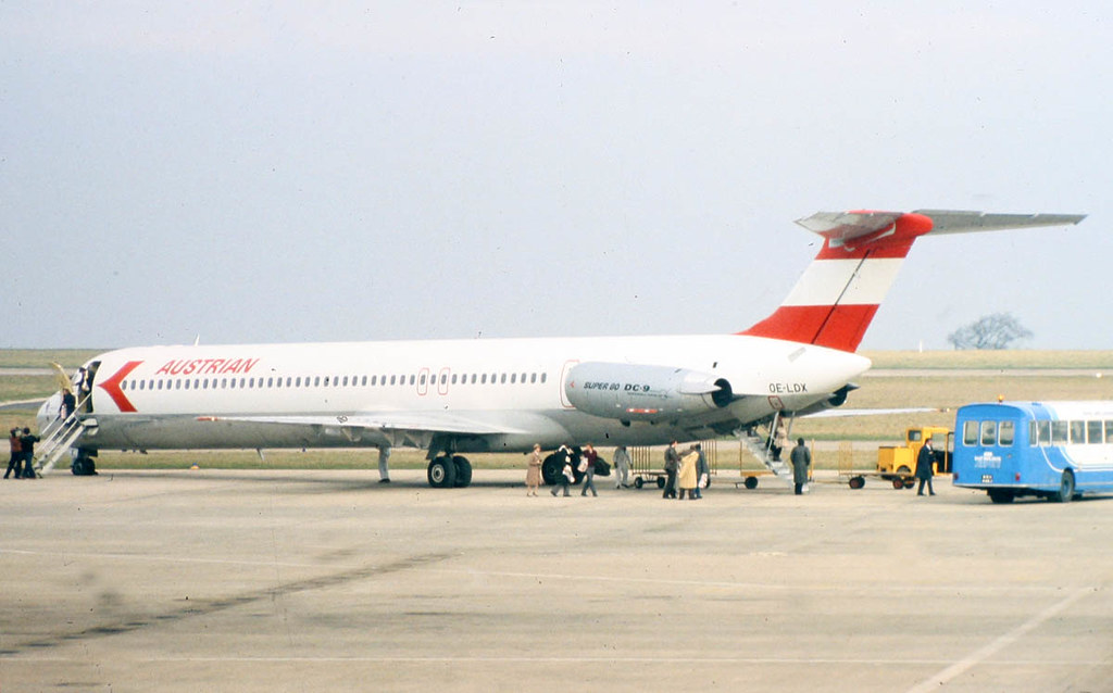 MD 80   AUSTRIAN AIRLINES 