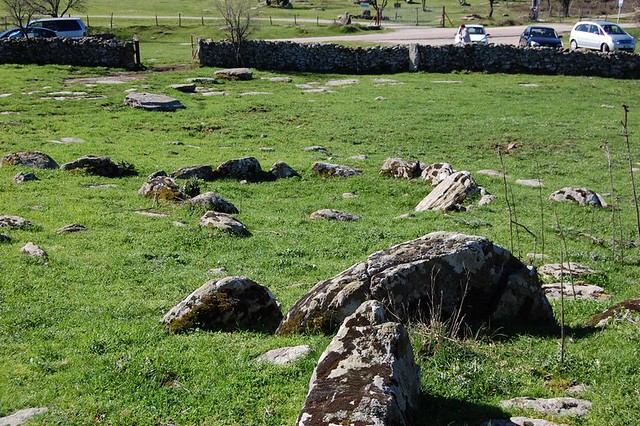 Ortachis (5) circoli megalitici