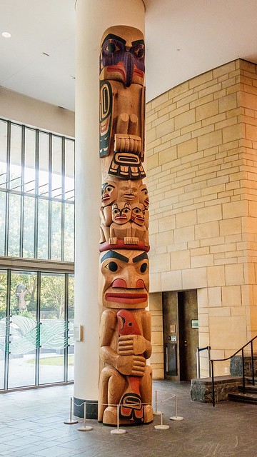 Totem pole in Potomac Atrium of the National American Indian Museum