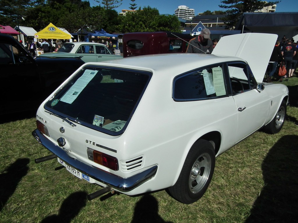 Image of 1974 Reliant Scimitar GTE hatchback
