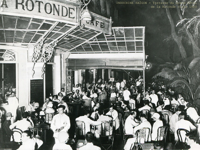 INDOCHINE SAÏGON - Terrasse du Grand Hôtel de la Rotonde c.1920