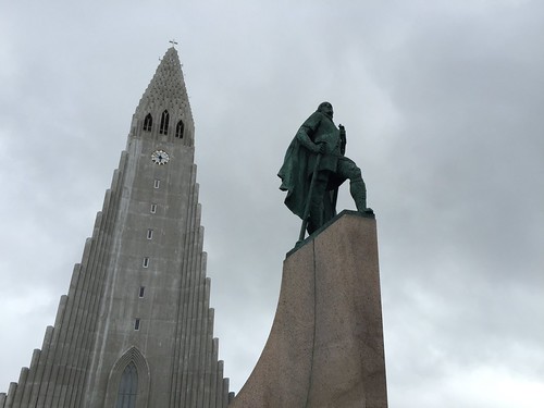 REYJAVIK | by Pierre à Vancouver(don't fave without comment)