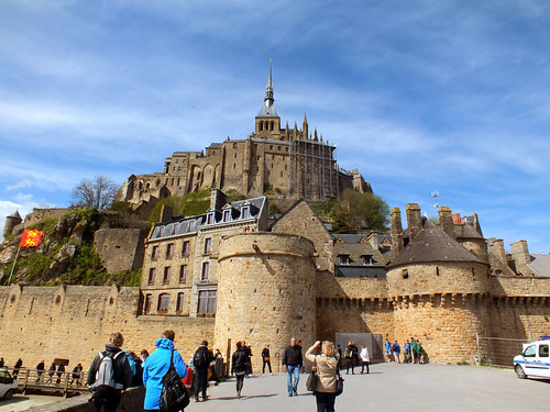 Front of Mount Saint Michel | by esdrasbeleza