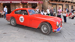 Passaggio da Piazza del campo delle Auto Storiche del Gran Premio Nuvolari 2016