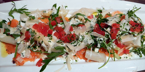 White Asparagus & Smoked Salmon Salad in the Cambrinus