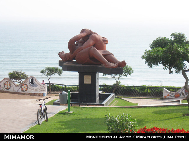 Monumento Al Amor Miraflores / Lima, Peru