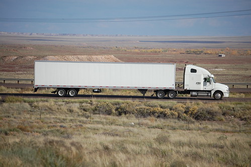 arizona usa truck transport semi trucking fts 18wheeler tractortrailer bigrig interstate40 freightliner freightlinertruck