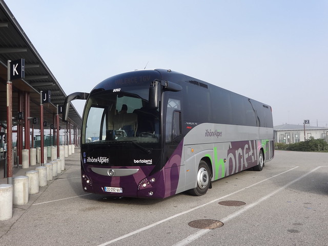 Iveco Bus Magelys Pro n°8092  -  Gare Valence TGV