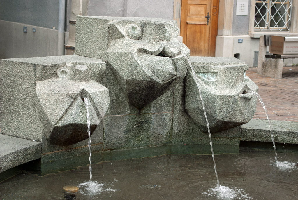 Three-headed fountain, Chur