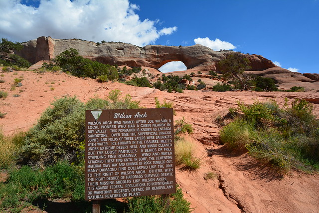 Canyon Country District: Wilson Arch