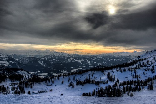 The Sun sets by Ali Esm, schnee sunset sun mountain snow berg austria österreich snowboard tauplitz lawinensteinseilbahn