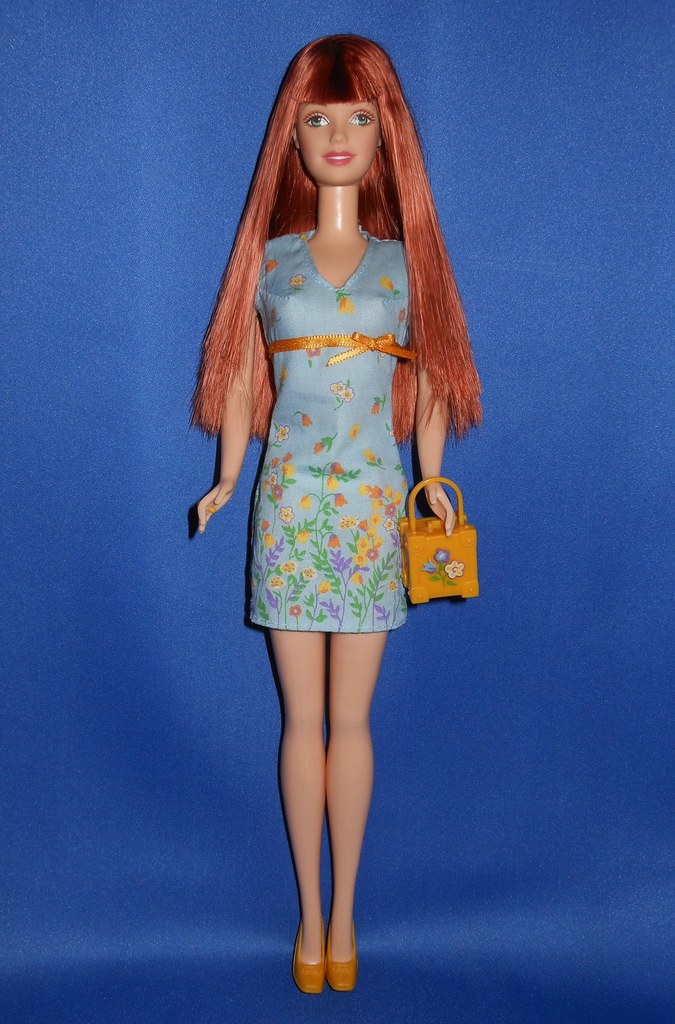 1999 Pretty Flowers Barbie Doll.