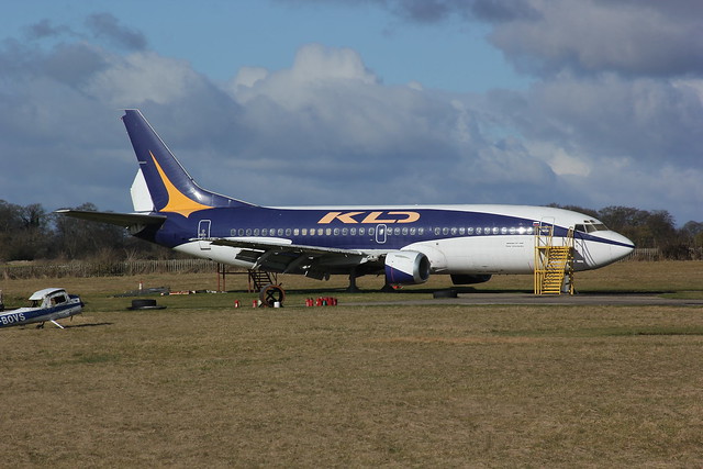 Ex KD Avia Boeing 737-3M8 N389DF
