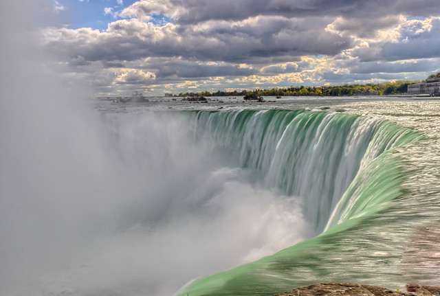 The Edge of Niagara Falls - Scott Kelby Photo Walk 2014
