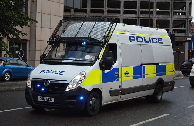 Thames Valley Police | Vauxhall Movano | Public Order Van | OU12 GGK