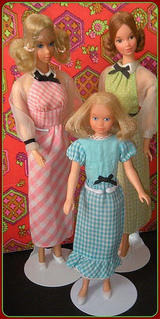 70th Quick Curl Barbies