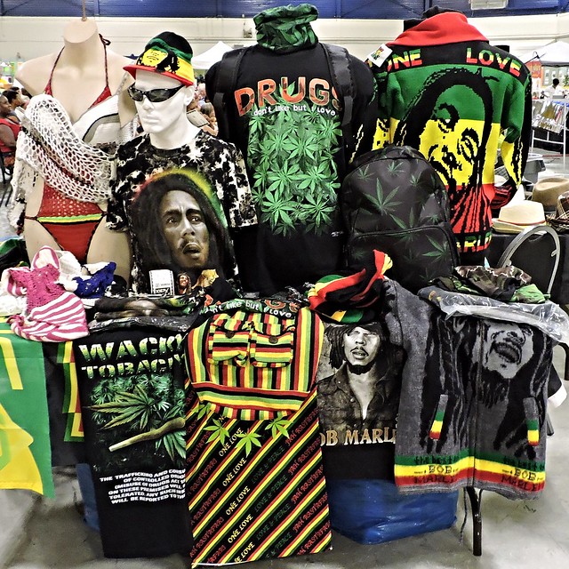 Bob Marley / cannabis clothing