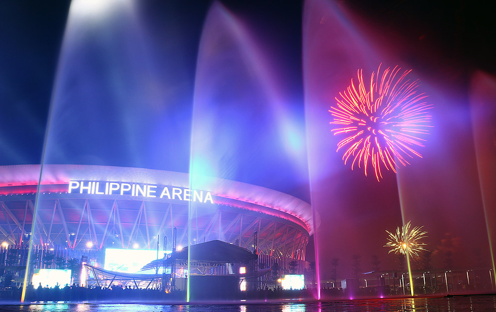 Philippine Arena Fireworks 03_ALYSA SALEN_01012015 | Flickr