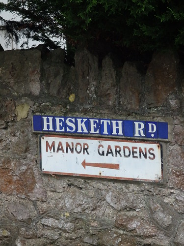 Torquay Blue Tile Street Signs | Hesketh Road, Meadfoot. The… | Flickr