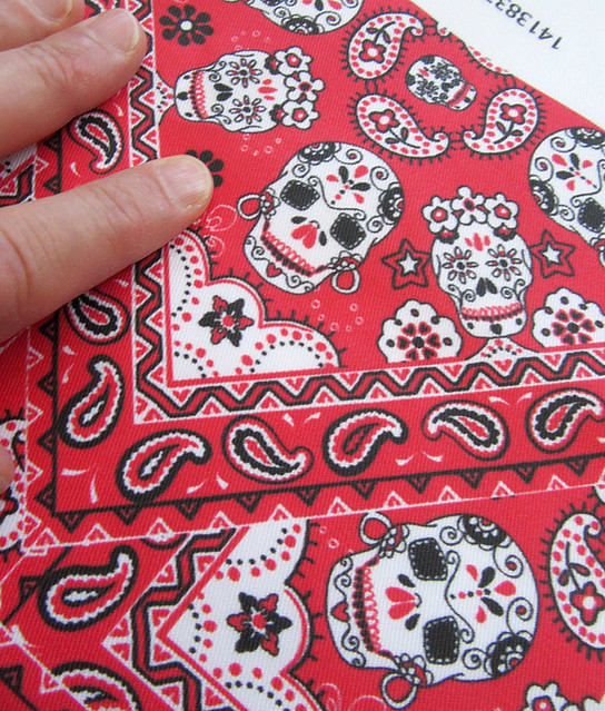 red-black-white-skull-bandana-Spoonflower-cotton-fabric-swatch