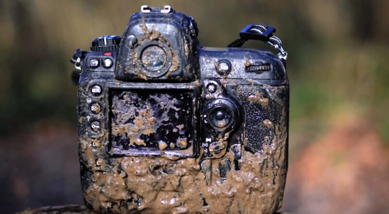 Nikon 3Ds | Nikon 3Ds llena de barro tras un test de resiste… | Flickr