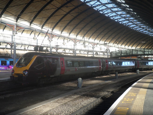 221132 Arriva Trains Cross Country Class 221 at Newcastle Central Station