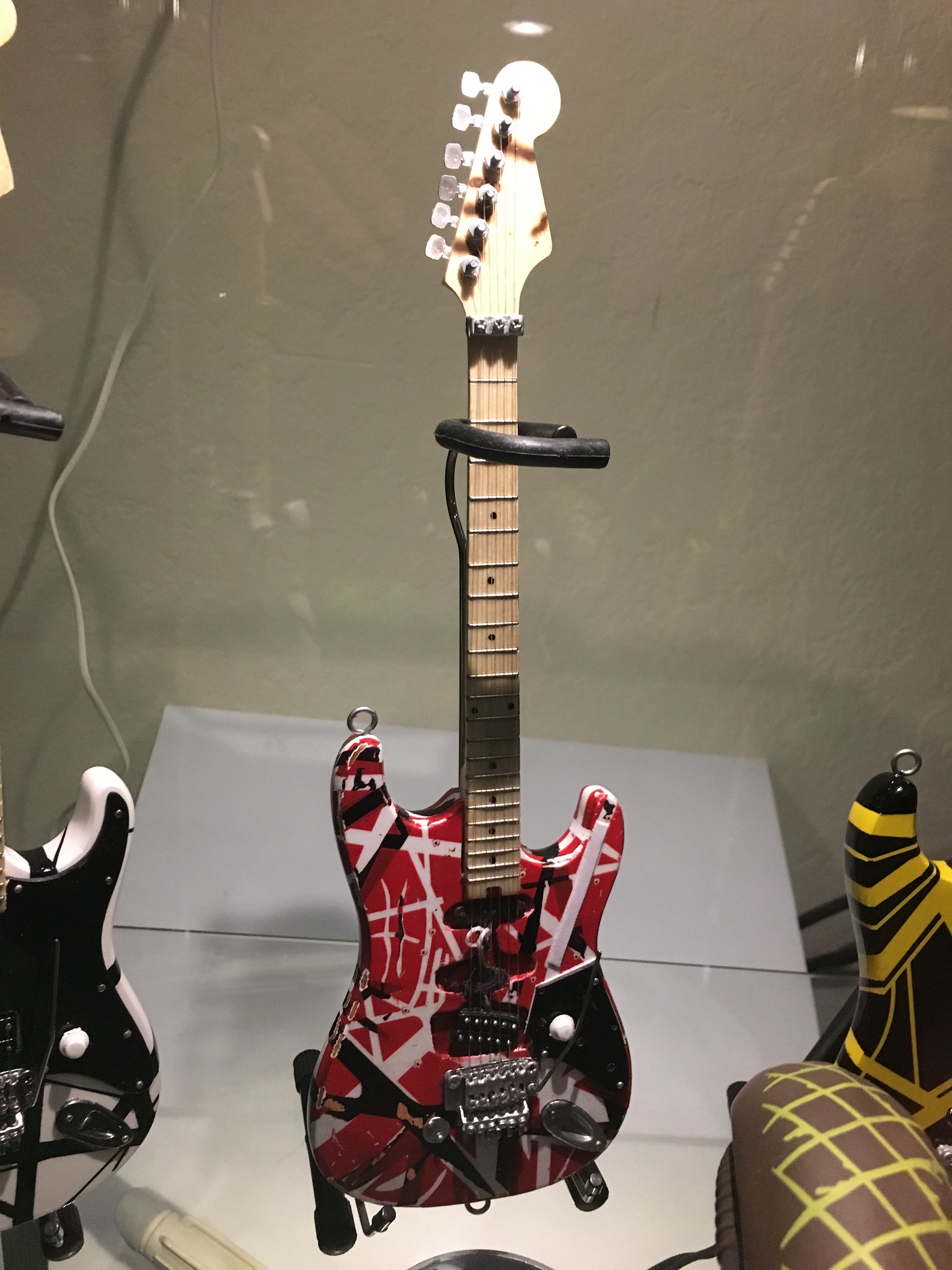 Mini Van Halen "Frankenstine" guitar