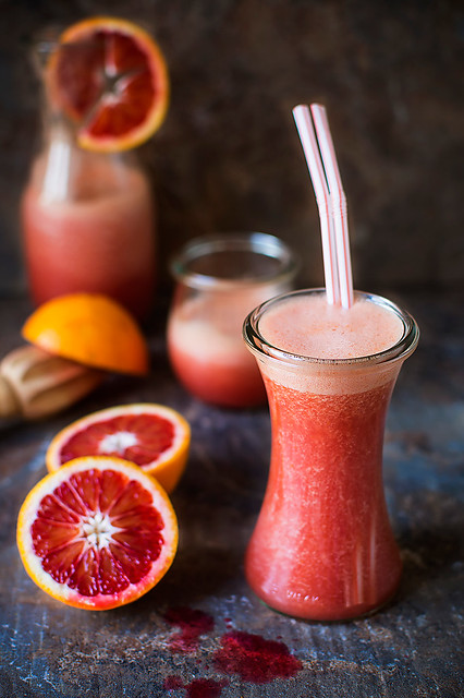 blood oranges carrot and tomato smoothie