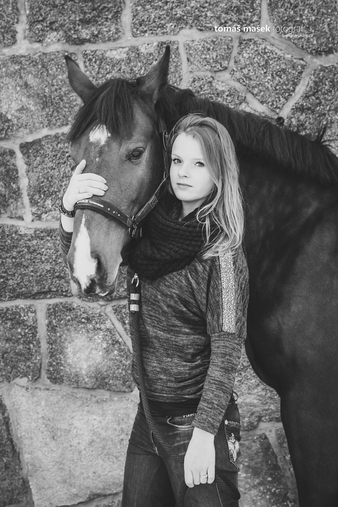 Girls & Horses