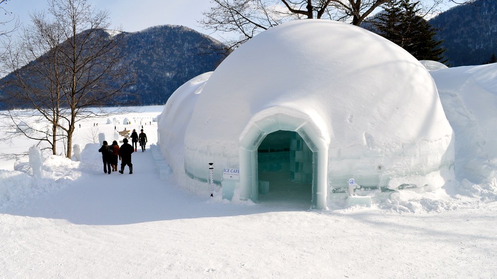 Ice Cafe, Lake Shikaribetsu Igloo Village, Tokachi, Hokkaido