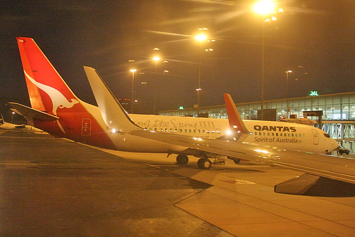 Qantas737-838-VH-VZO-35