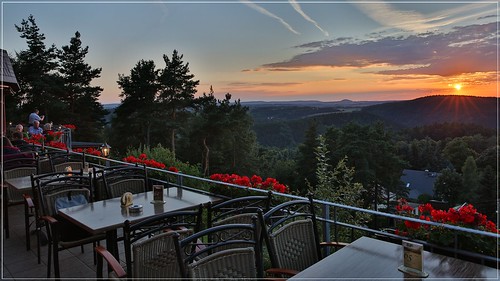 osterzgebirge augustusberg aussicht hotel restaurant sunset sonnenuntergang luchberg terrasse