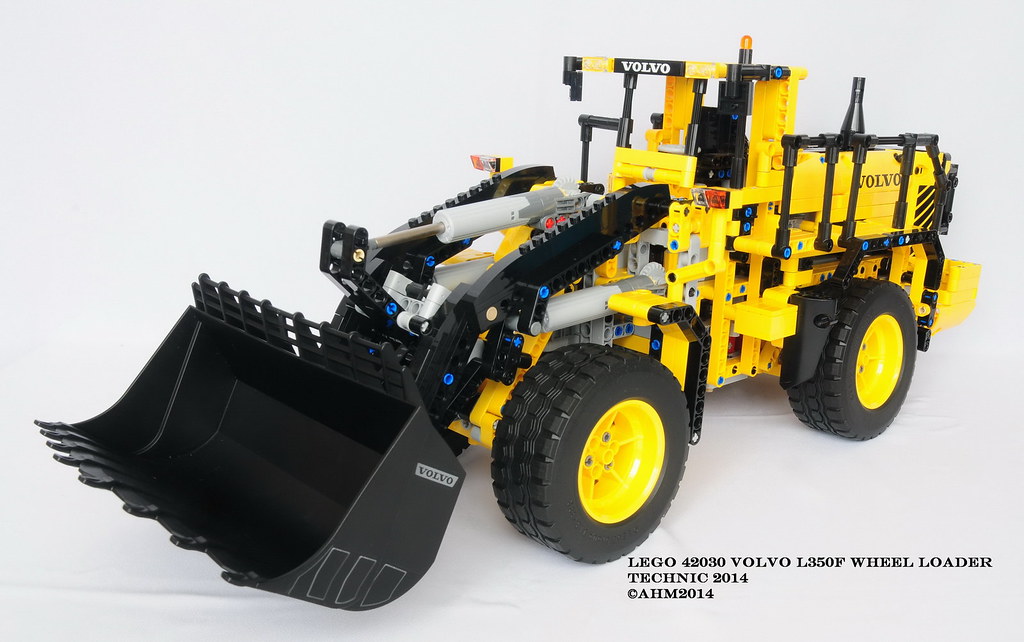 collide sponsored form Lego Technic 42030 Volvo L350F Wheel Loader | Lego Technic 4… | Flickr