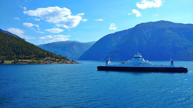Fodnes Ferry / Sognefjord