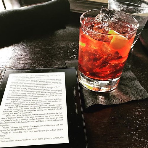 Afternoon reading 📚 | via Instagram ift.tt/2J3E4il | wck | Flickr