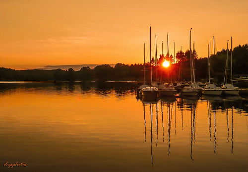 sunlight sunset hot summer sun sea seascape reflections boats