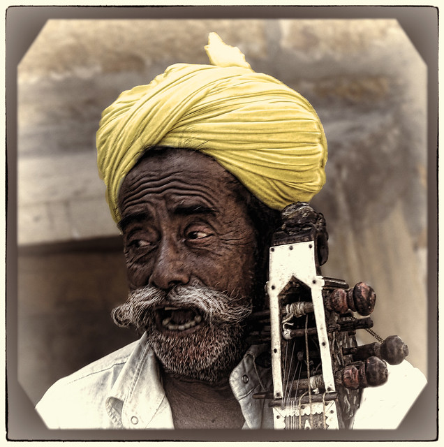 Rajasthan IND - Street portrait 20