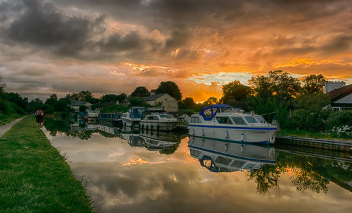 bilsborrow boat canal cloud lancaster morning narrow reflection sky hdr efex pro england unitedkingdom gb