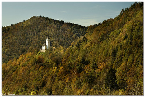 autumn building church slovenia aviana2 sonya7 stržišće